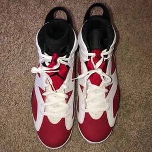 Jordan carmine 6’s retro size 11.5